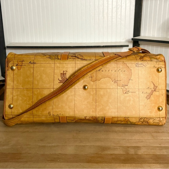Alviero Martini Vintage 1A Classe Brown Geo Coated Canvas Weekender Bag - Picture 9 of 13